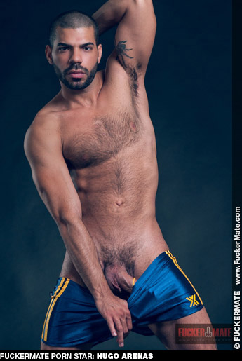 Hugo Arenas nude photos
